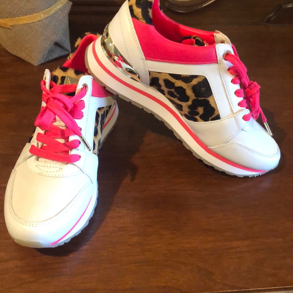 Michael Kors Billie Trainer shoe